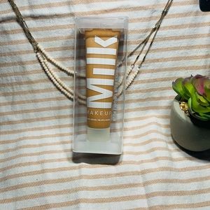 Millk BLUR LIQUID MATTE FOUNDATION MEDIUM TAN SHADE